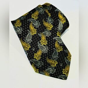 Vintage Gianni Versace silver & gold paisley print silk tie